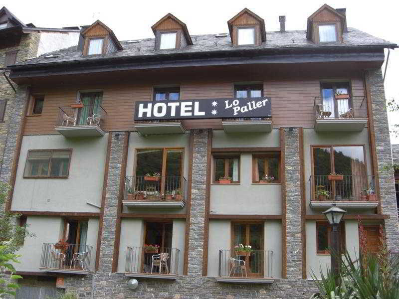 Hotel Lo Paller Valencia D'Aneu Exteriör bild